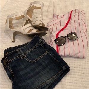 Baseball tee shirt with red and white stripes